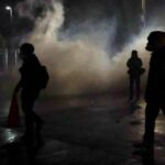 В США вторые сутки длятся протесты из-за убийства темнокожего (фоторепортаж)