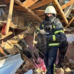 Россияне атаковали авиабомбами Золочев Харьковской области – в ХОВА сообщили о пострадавших