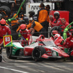 «Был просто пассажиром»: Шварцман после поула врезался в своих механиков и сошёл с легендарной гонки «Инди-500»