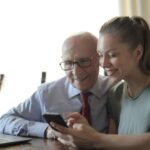 Почему пенсионеру в Украине может понадобиться справка о доходах, и как ее получить – разъясняет ПФУ