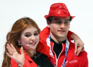 «Не может не восхищать»: Трусова восстановила почти все тройные прыжки после родов и наслаждается материнством